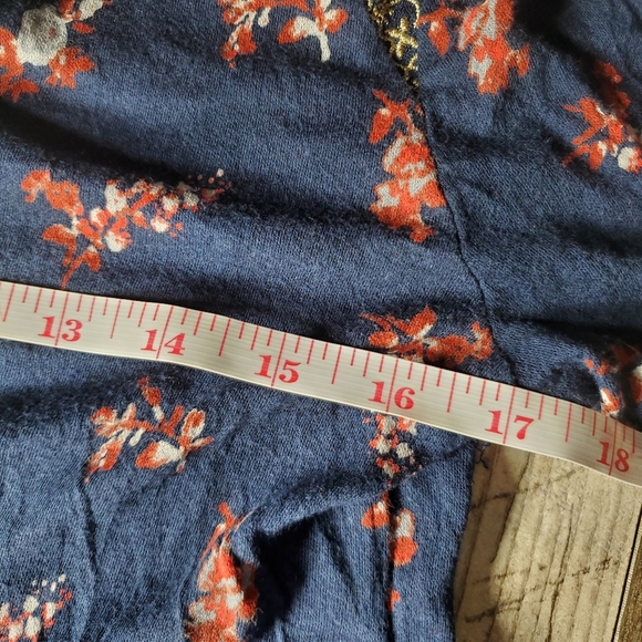 Lucky Brand Floral Blue Lace Up Tassle Tie Long Sleeve Top Women's Size XS EUC - Picture 7 of 16